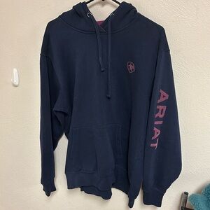 Artiat woman’s sweatshirt